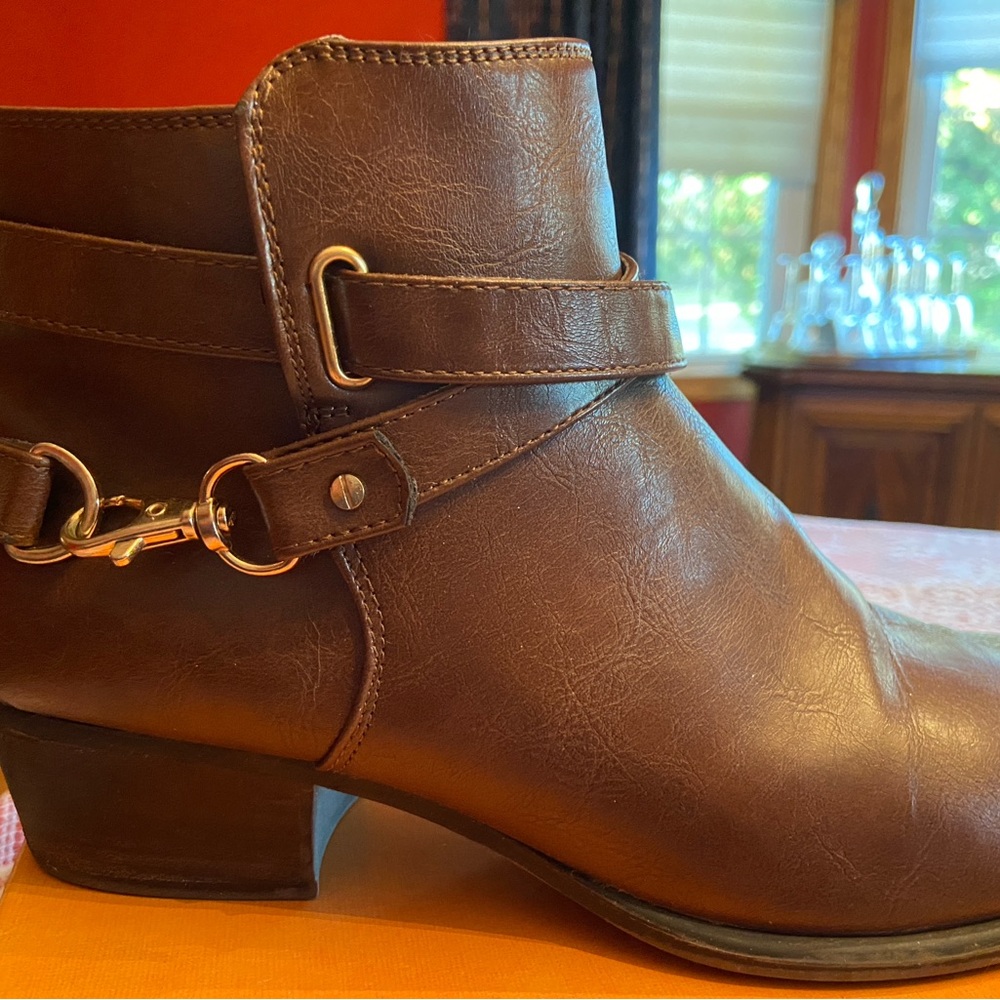 Medium brown booties